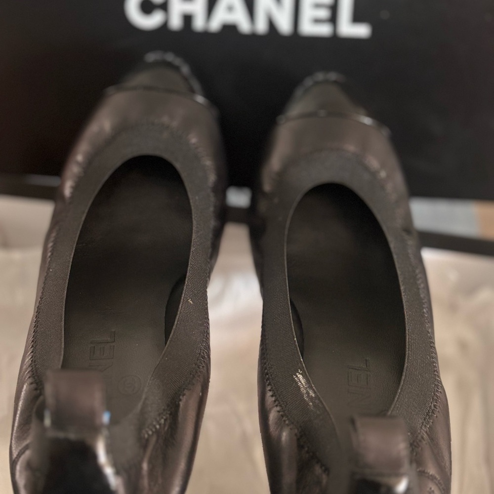 Chanel Black Leather Flats - Picture 5 of 6